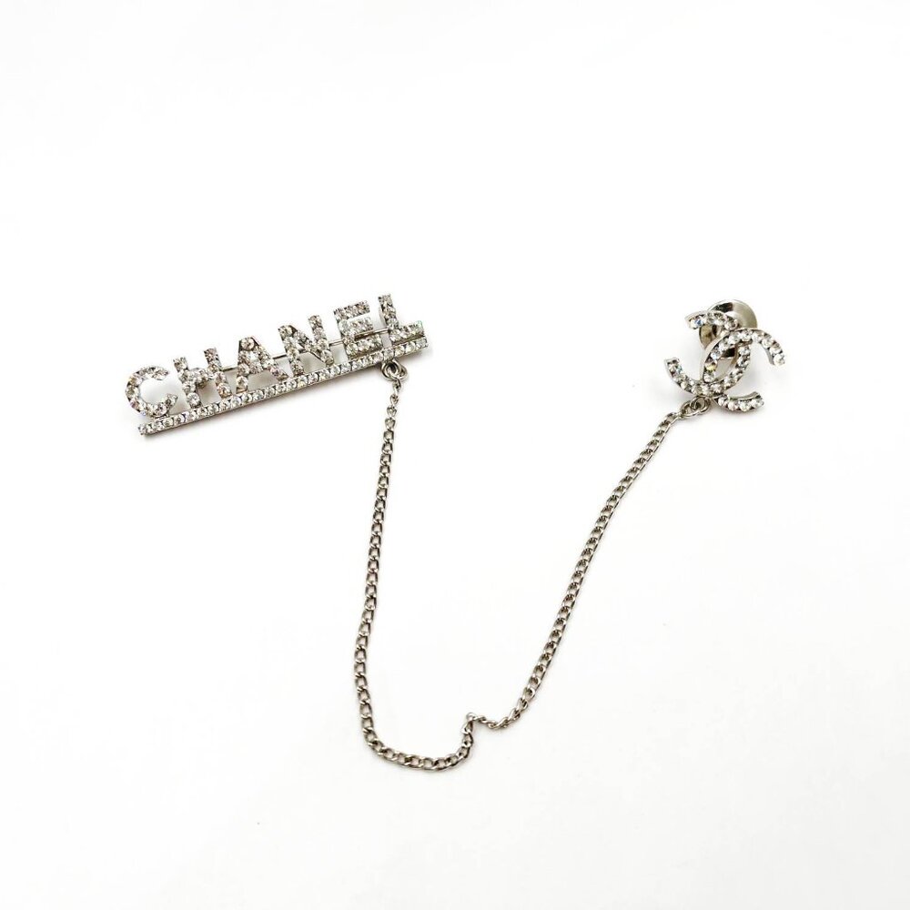 Chanel Rare Silver CC CHANEL Chain Pin Brooch